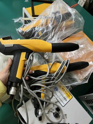 Μηχανήματα για την επιχρίστωση με σκόνη Μηχανήματα για την επιχρίστωση με σκόνη Αυτοματοποιημένη μηχανή ηλεκτροφυσικής μηχανής Πυροβόλο σκόνης