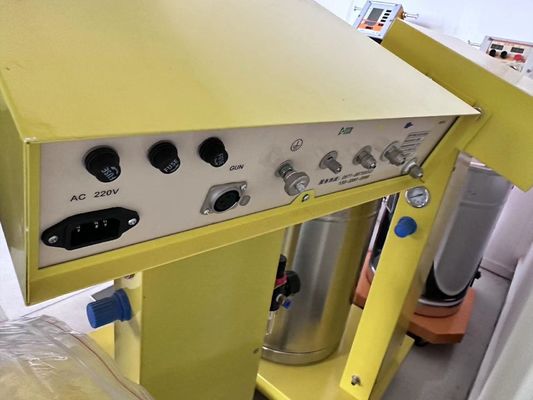 Μηχανή επικάλυψης με σκόνη των επιφανειών μετάλλων